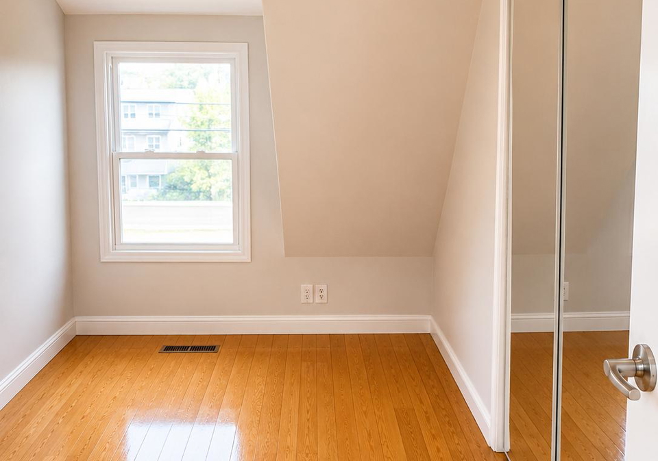 653-bathurst-street-toronto-ontario-c13236886