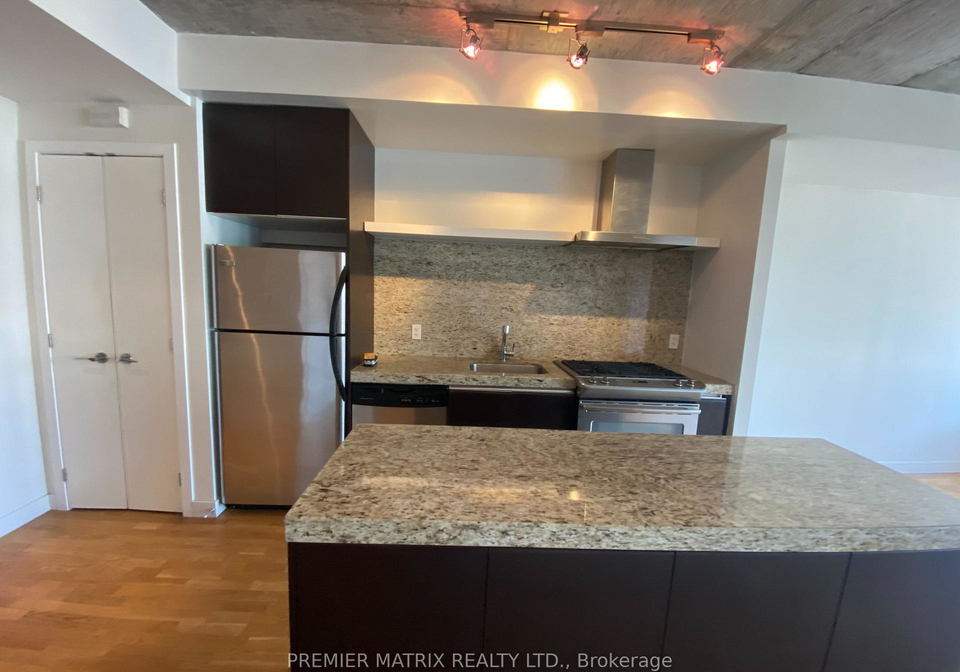 75-portland-street-toronto-ontario-c13236944