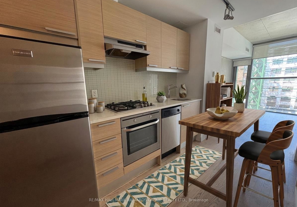 25-oxley-street-toronto-ontario-c13237028