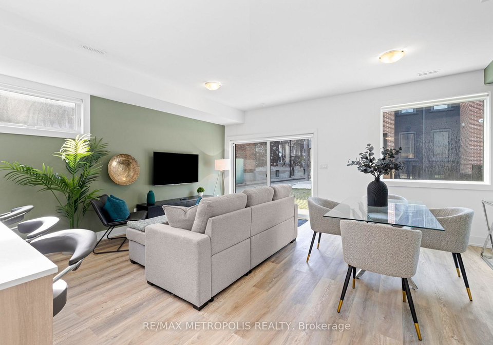 447-lansdowne-avenue-toronto-ontario-c13237162