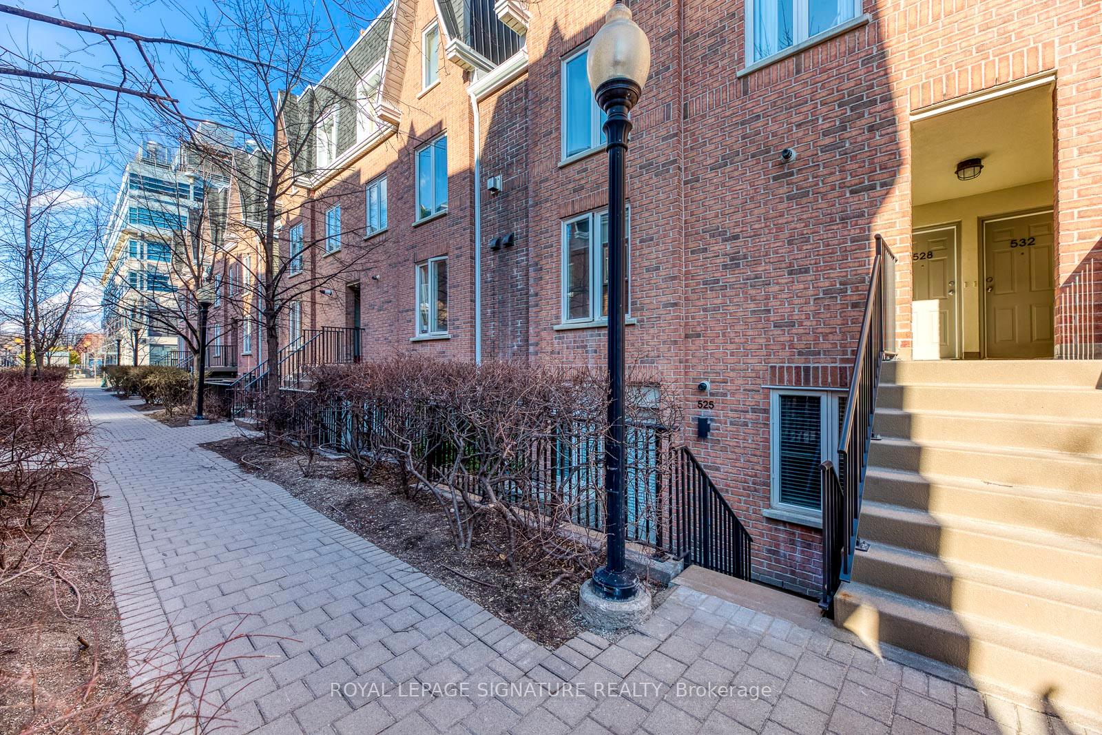 10-douro-street-toronto-ontario-c13237254