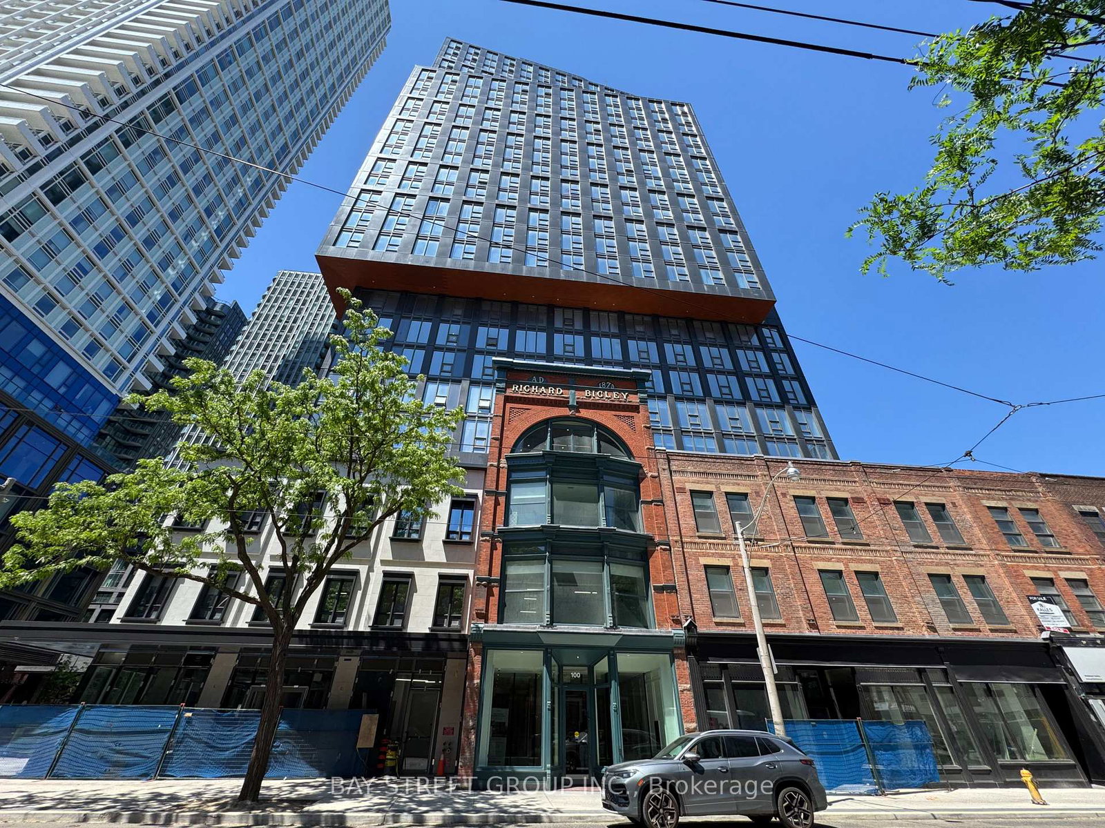 100-queen-street-e-toronto-ontario-c13237370