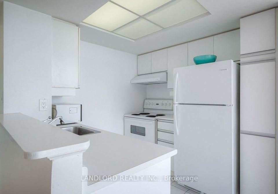 5-concorde-place-north-york-ontario-c13237406