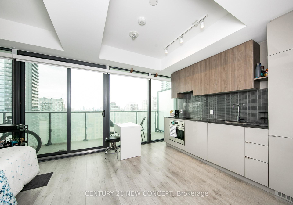 161-roehampton-avenue-toronto-ontario-c13237542