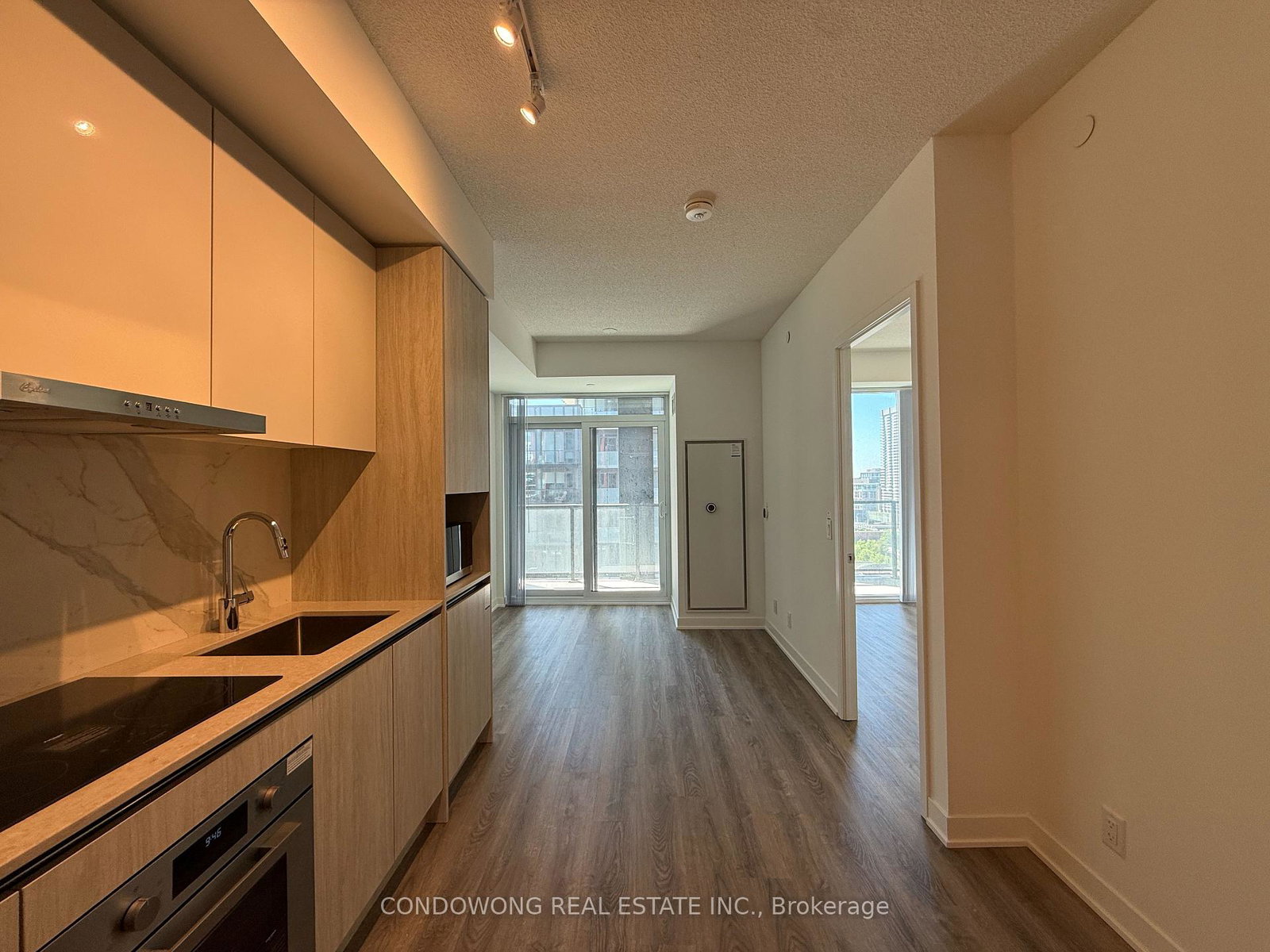 180-front-street-e-toronto-ontario-c13237640