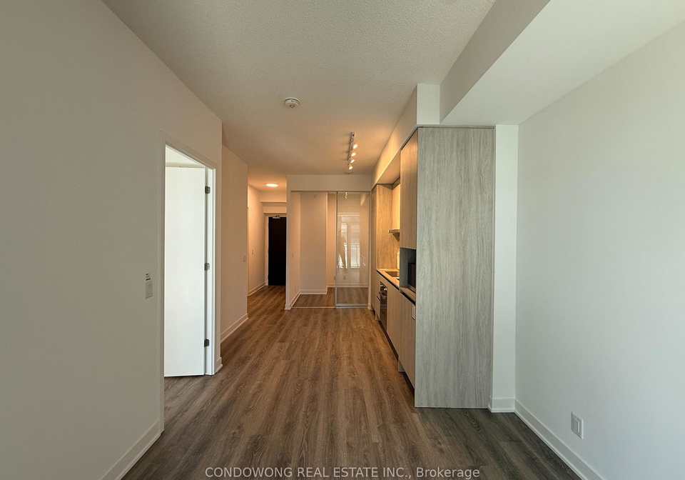 180-front-street-e-toronto-ontario-c13237640