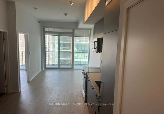 135-liberty-street-e-toronto-ontario-c13237646