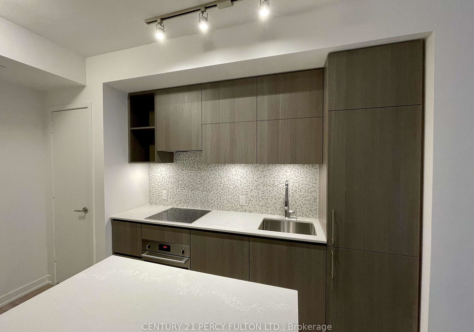 1-yorkville-avenue-toronto-ontario-c13237664