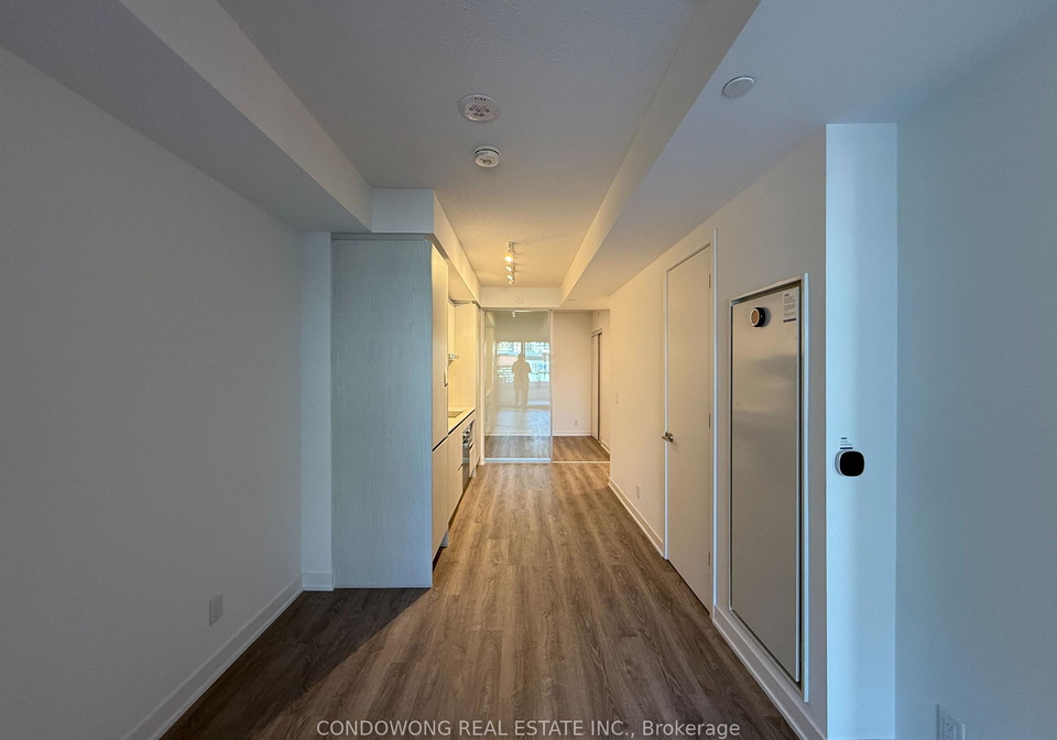 180-front-street-e-toronto-ontario-c13237848
