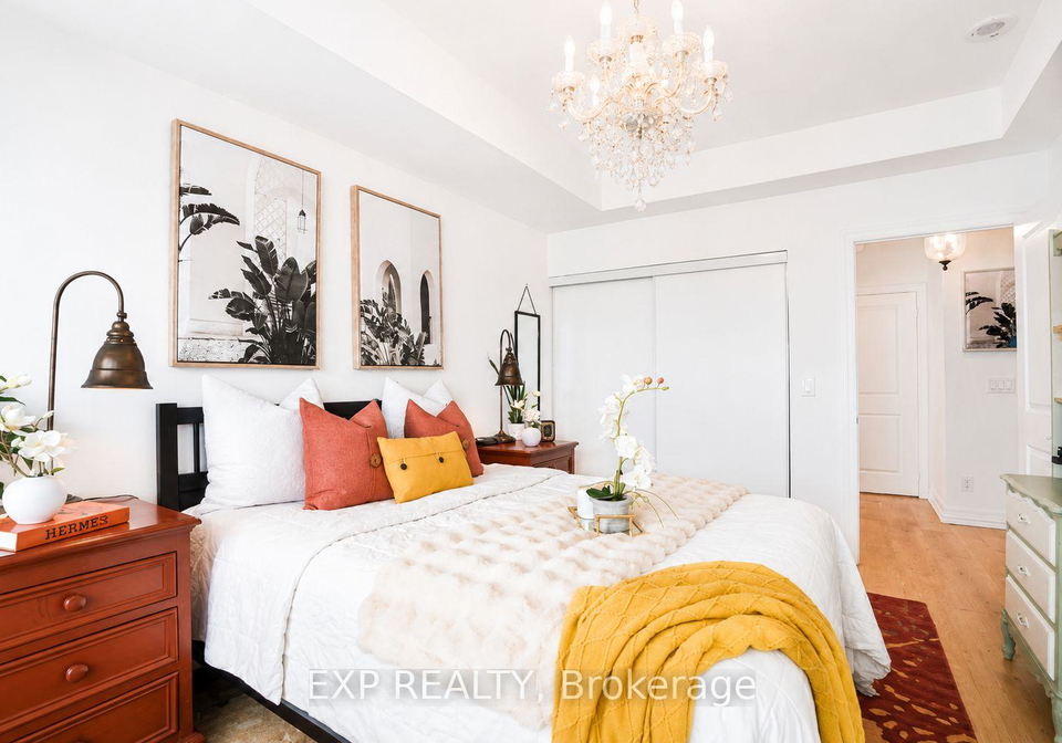 500-st-clair-avenue-w-toronto-ontario-c13237854