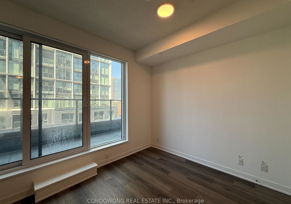 180-front-street-e-toronto-ontario-c13237926