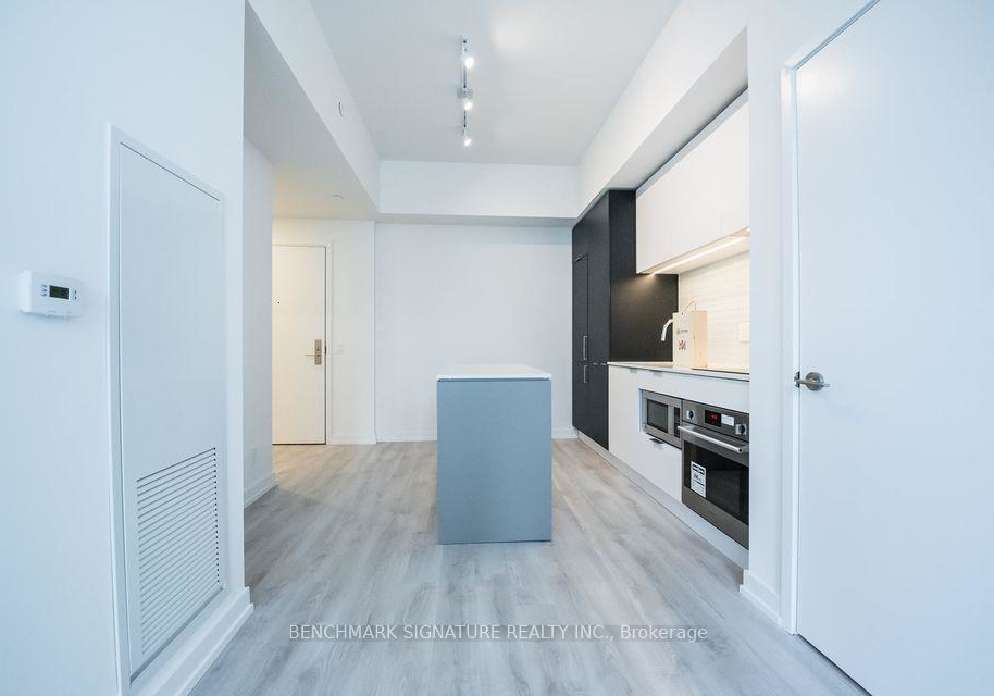 33-helendale-avenue-toronto-ontario-c13237934