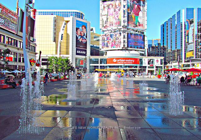 386-yonge-street-toronto-ontario-c13238018