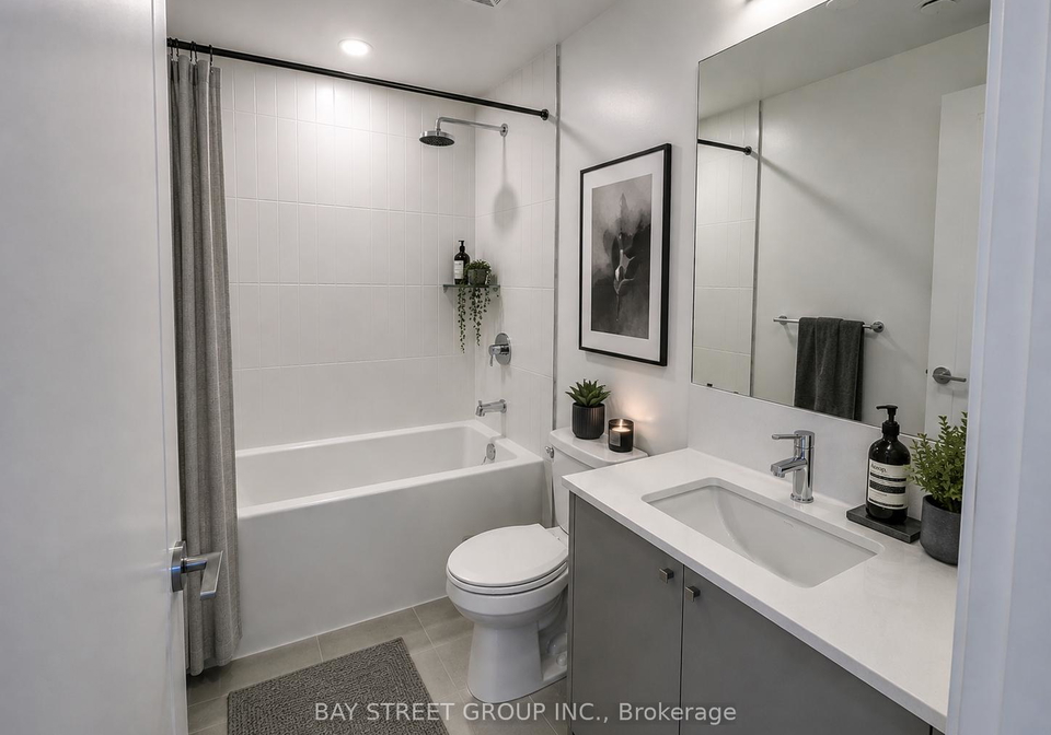 10-oak-street-toronto-ontario-c13238068