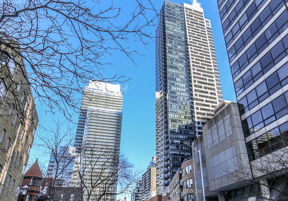 5-st-joseph-street-toronto-ontario-c13238164