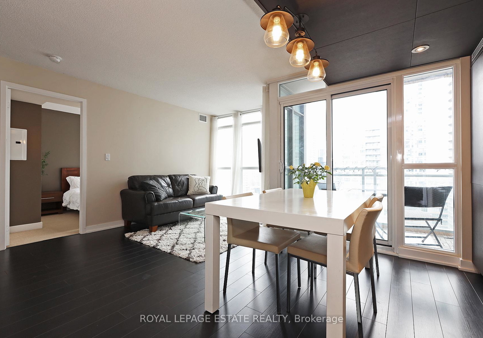 10-capreol-court-toronto-ontario-c13238192