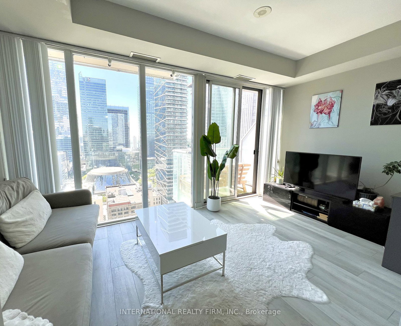 126-simcoe-street-toronto-ontario-c13238202