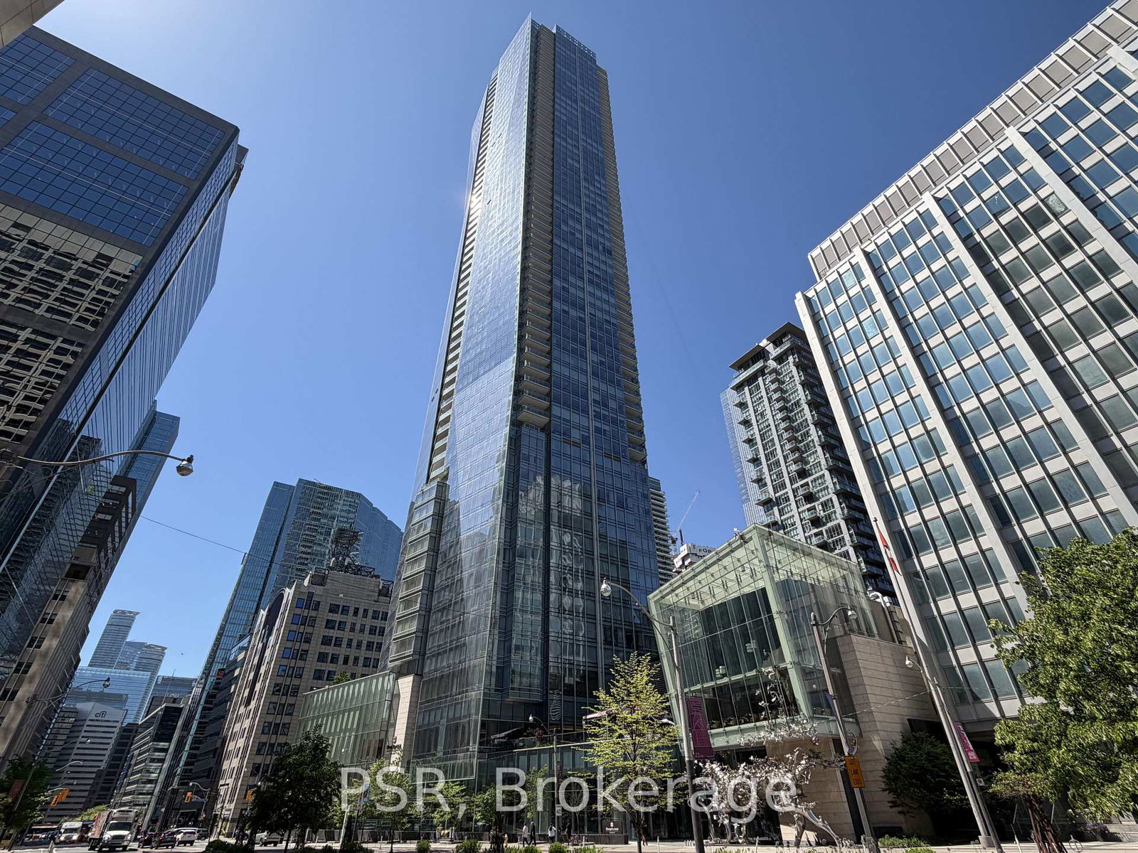 180-university-avenue-toronto-ontario-c13238324