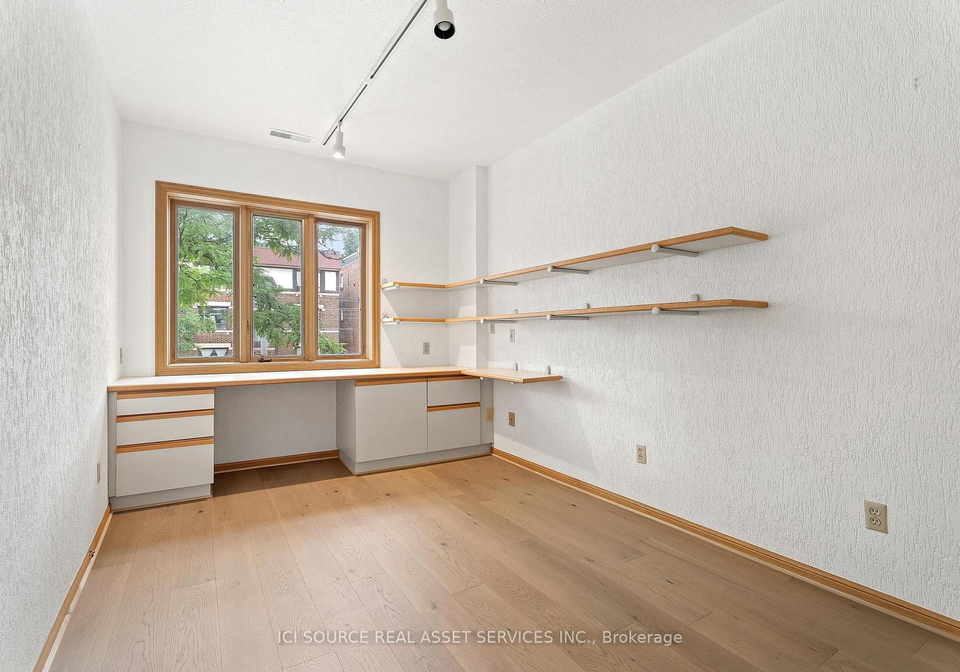 574-st-clair-avenue-w-toronto-ontario-c13238432