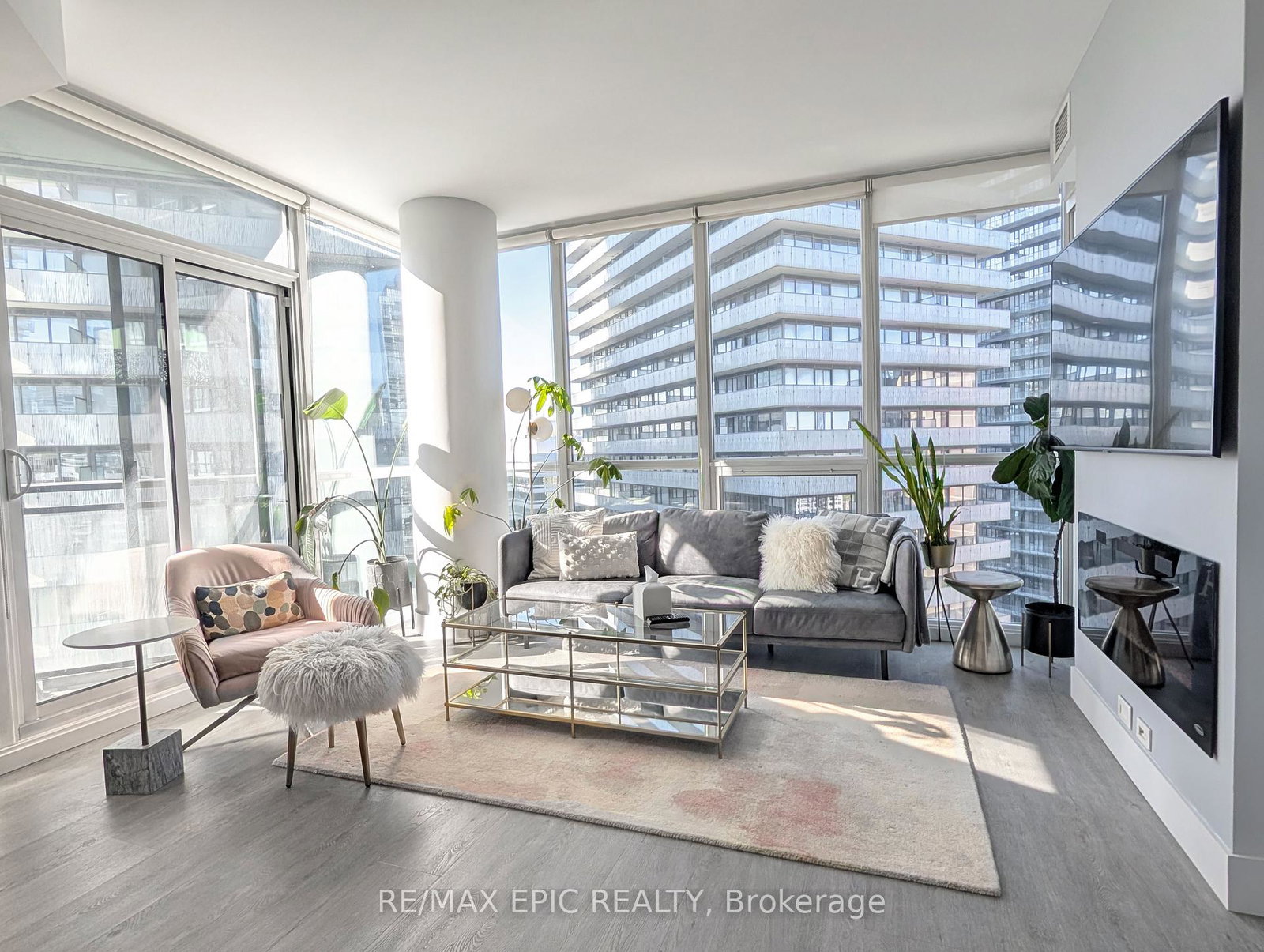 45-charles-street-e-toronto-ontario-c13238504
