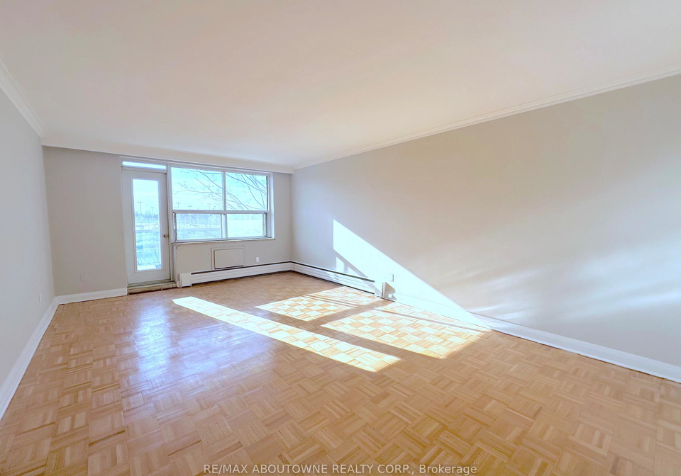 276-st-clair-avenue-w-toronto-ontario-c13238526