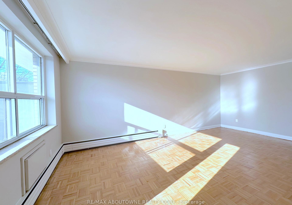 276-st-clair-avenue-w-toronto-ontario-c13238526