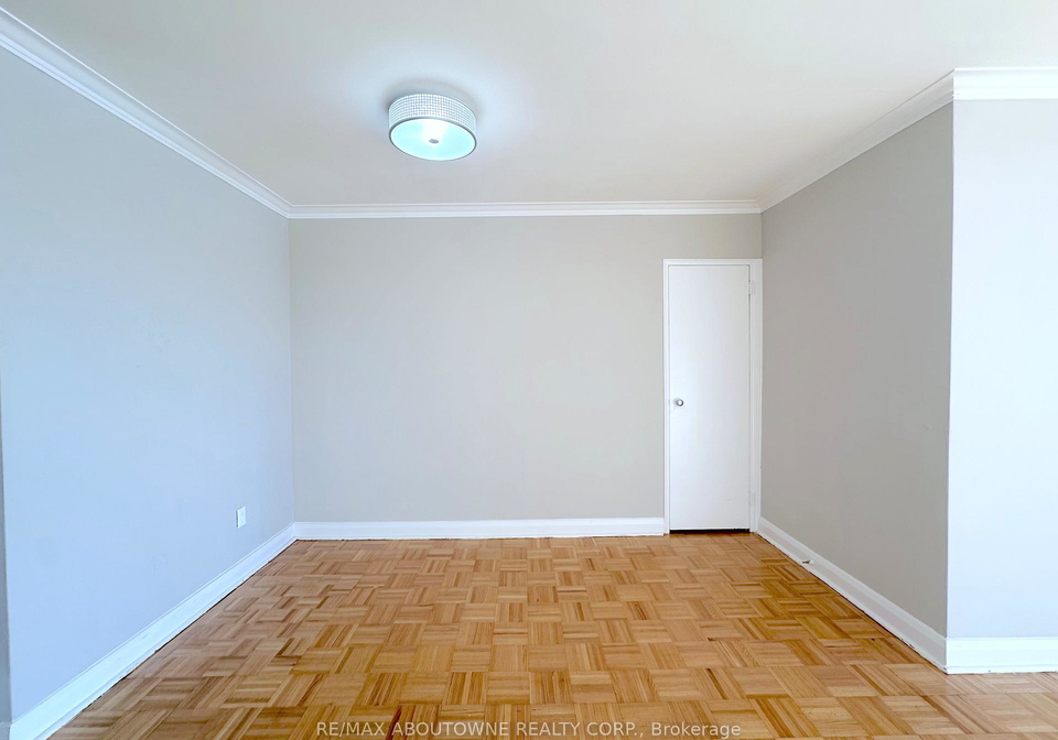 276-st-clair-avenue-w-toronto-ontario-c13238526