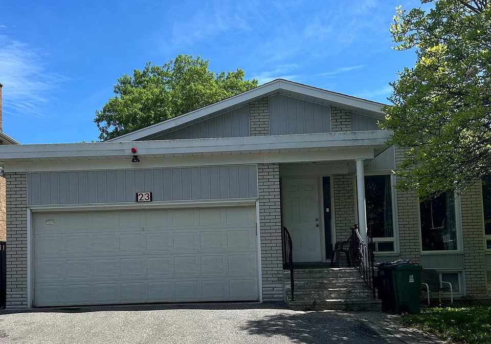 23-pineway-boulevard-north-york-ontario-c13238532