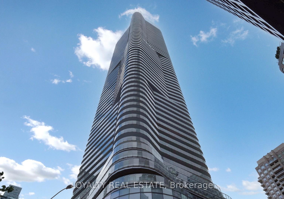 11-wellesley-street-w-toronto-ontario-c13238602