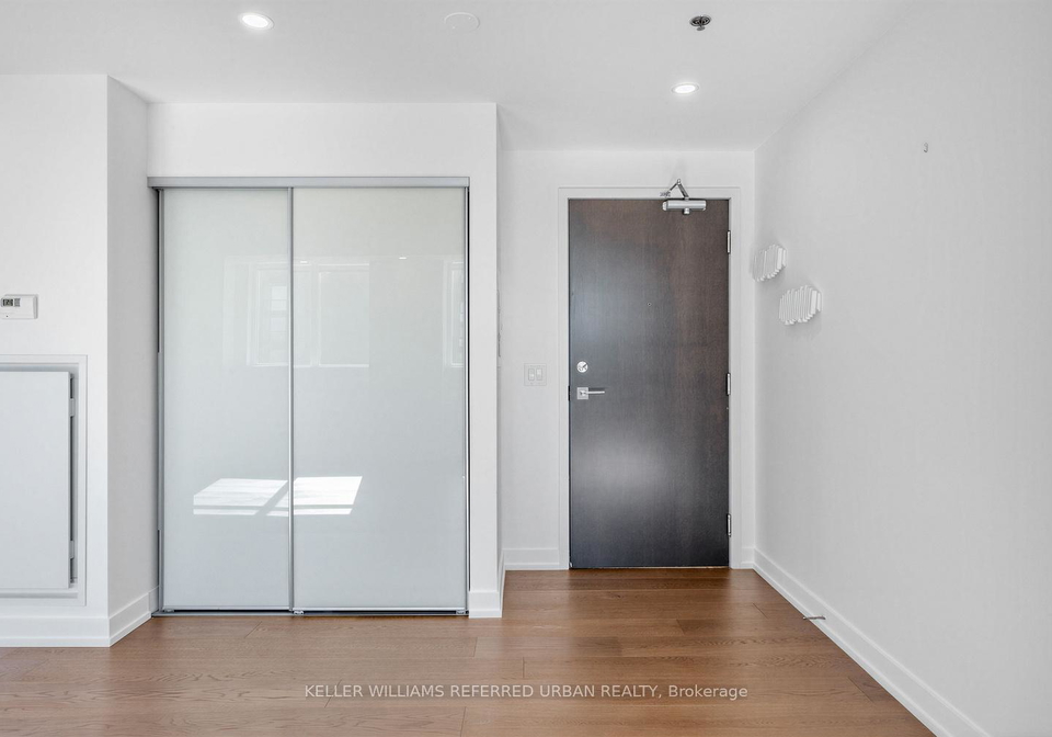 20-minowan-miikan-lane-toronto-ontario-c13239146