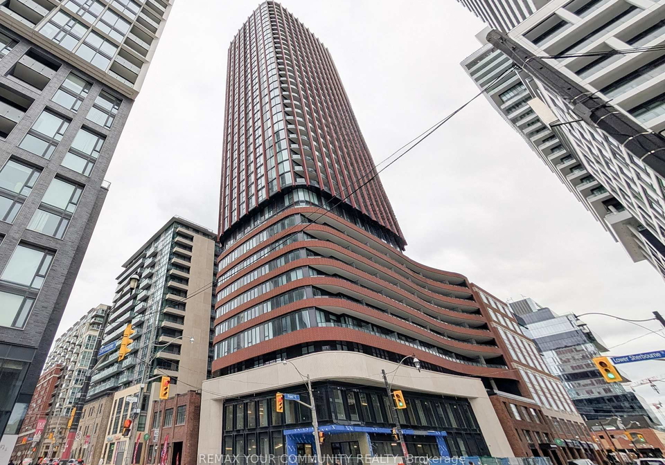 180-front-street-e-toronto-ontario-c13239208
