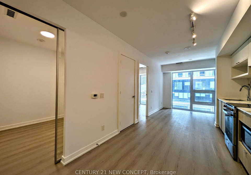 100-queen-street-e-toronto-ontario-c13239242