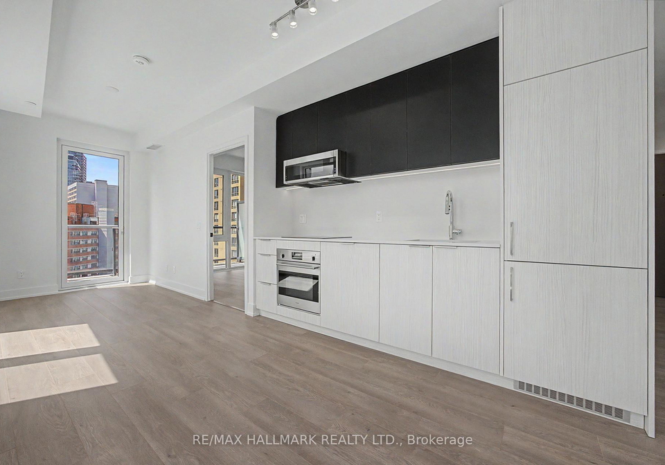 308-jarvis-street-toronto-ontario-c13239772