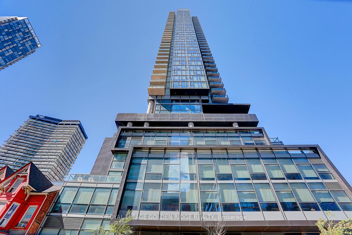 290-adelaide-street-w-toronto-ontario-c13239804