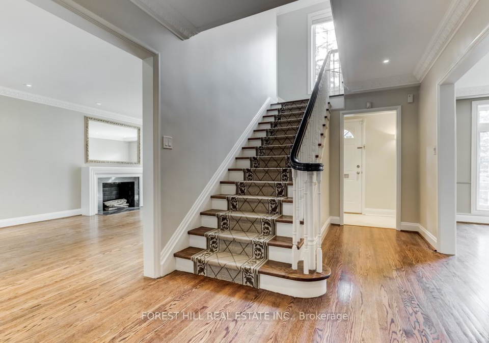109-mona-drive-toronto-ontario-c13239926