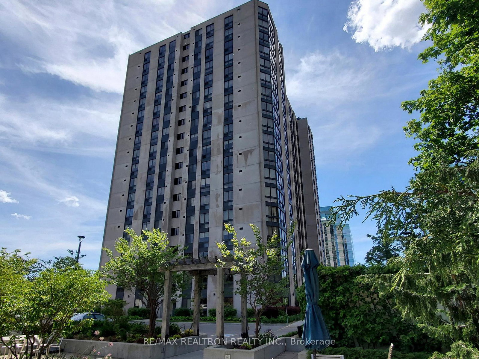 5-kenneth-avenue-north-york-ontario-c13239966