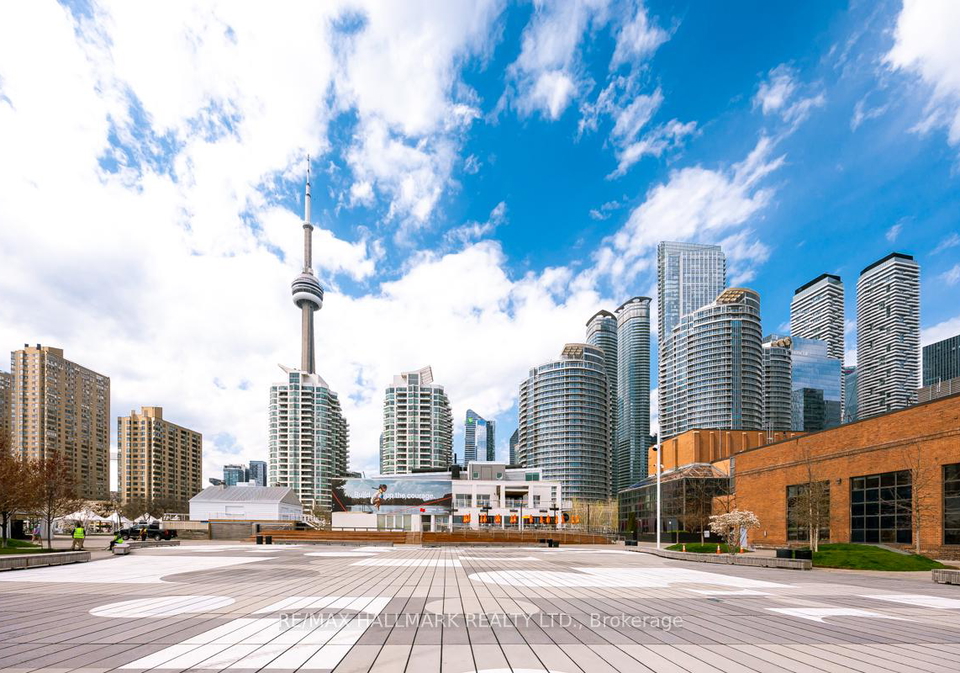 228-queens-quay-w-toronto-ontario-c13240056
