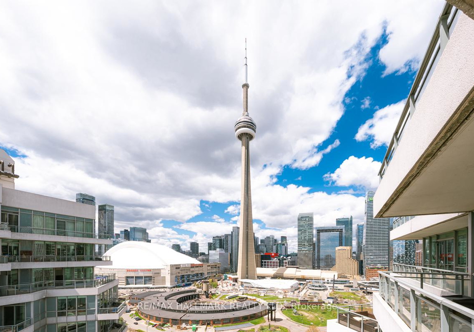 228-queens-quay-w-toronto-ontario-c13240056