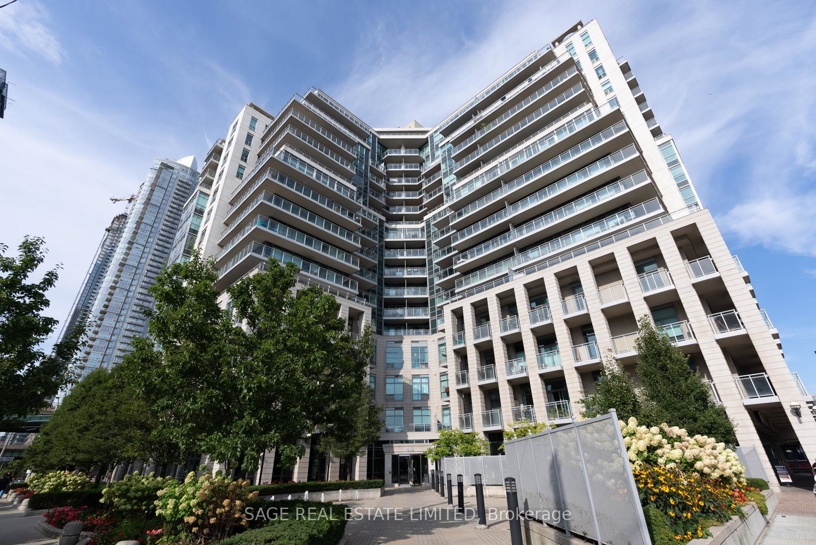 410-queens-quay-w-toronto-ontario-c13240210