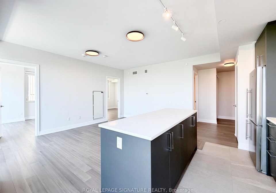 664-spadina-avenue-toronto-ontario-c13240418