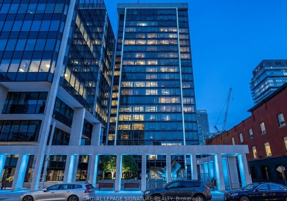 30-wellington-street-e-toronto-ontario-c13240542
