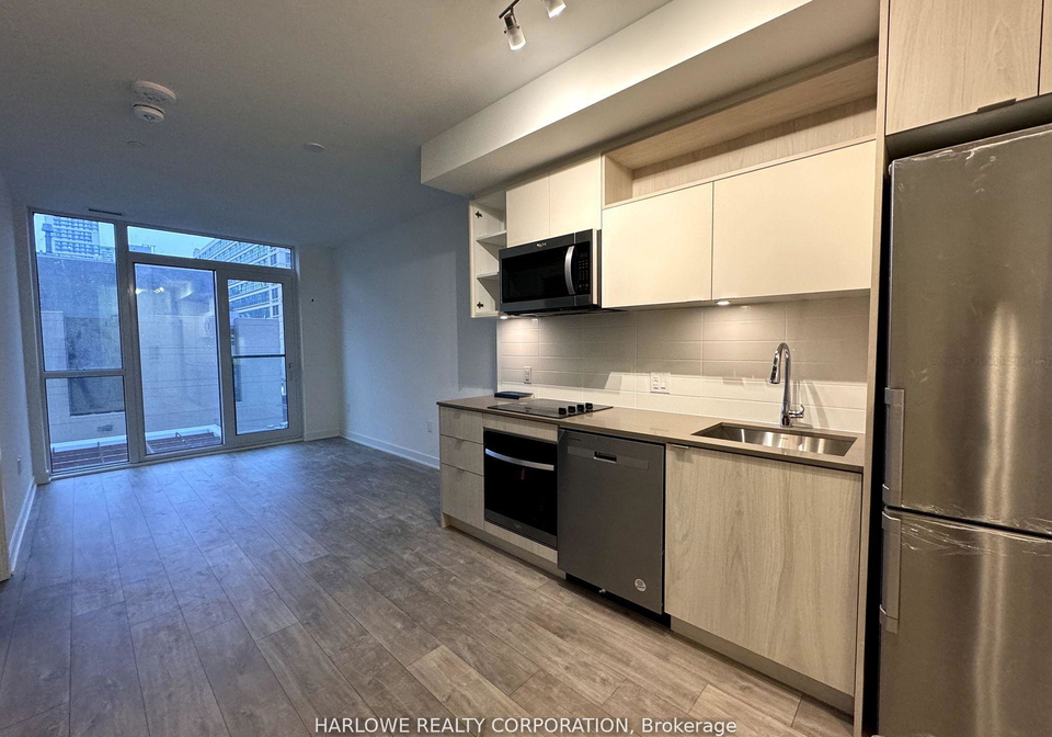 100-dalhousie-street-toronto-ontario-c13240682