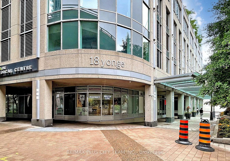 18-yonge-street-toronto-ontario-c13240886