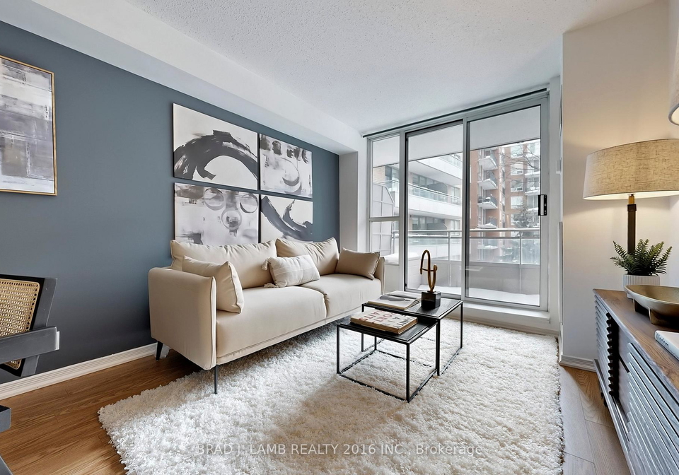 245-davisville-avenue-toronto-ontario-c13240930