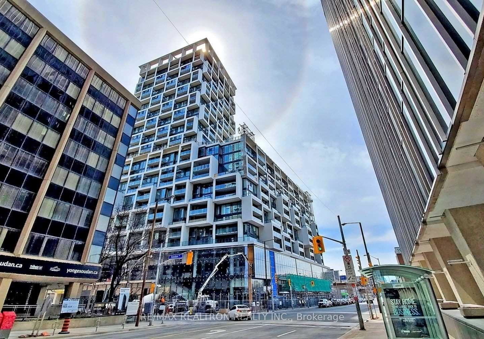 5-soudan-avenue-toronto-ontario-c13240946