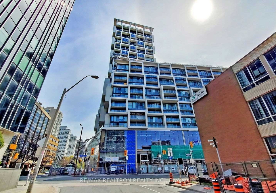 5-soudan-avenue-toronto-ontario-c13240946