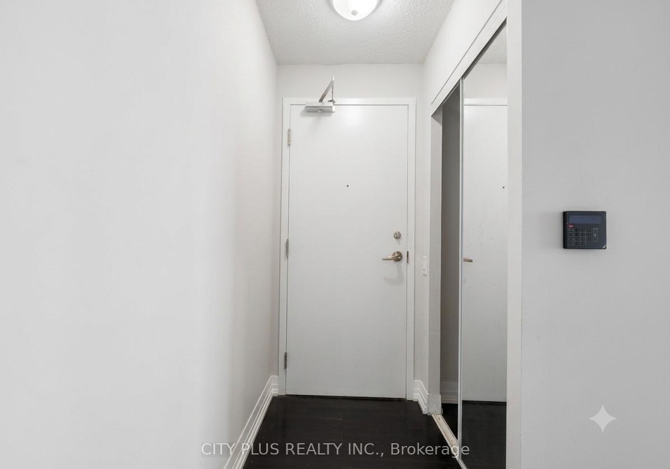 25-carlton-street-toronto-ontario-c13241356