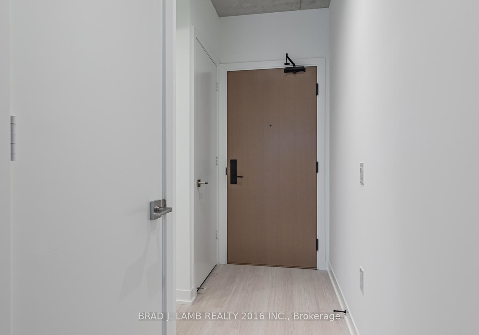 195-mccaul-street-toronto-ontario-c13241696