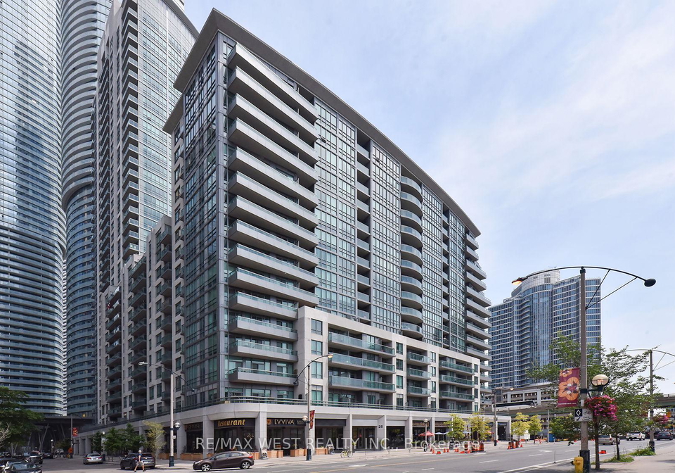 25-lower-simcoe-street-toronto-ontario-c13241838