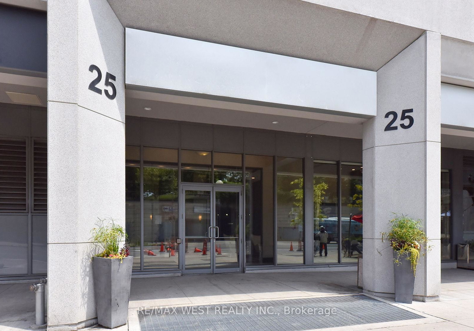 25-lower-simcoe-street-toronto-ontario-c13241838
